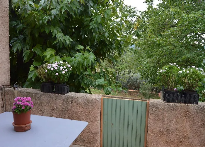 Le Gite Des Templiers A Montfort-Sur-Argens